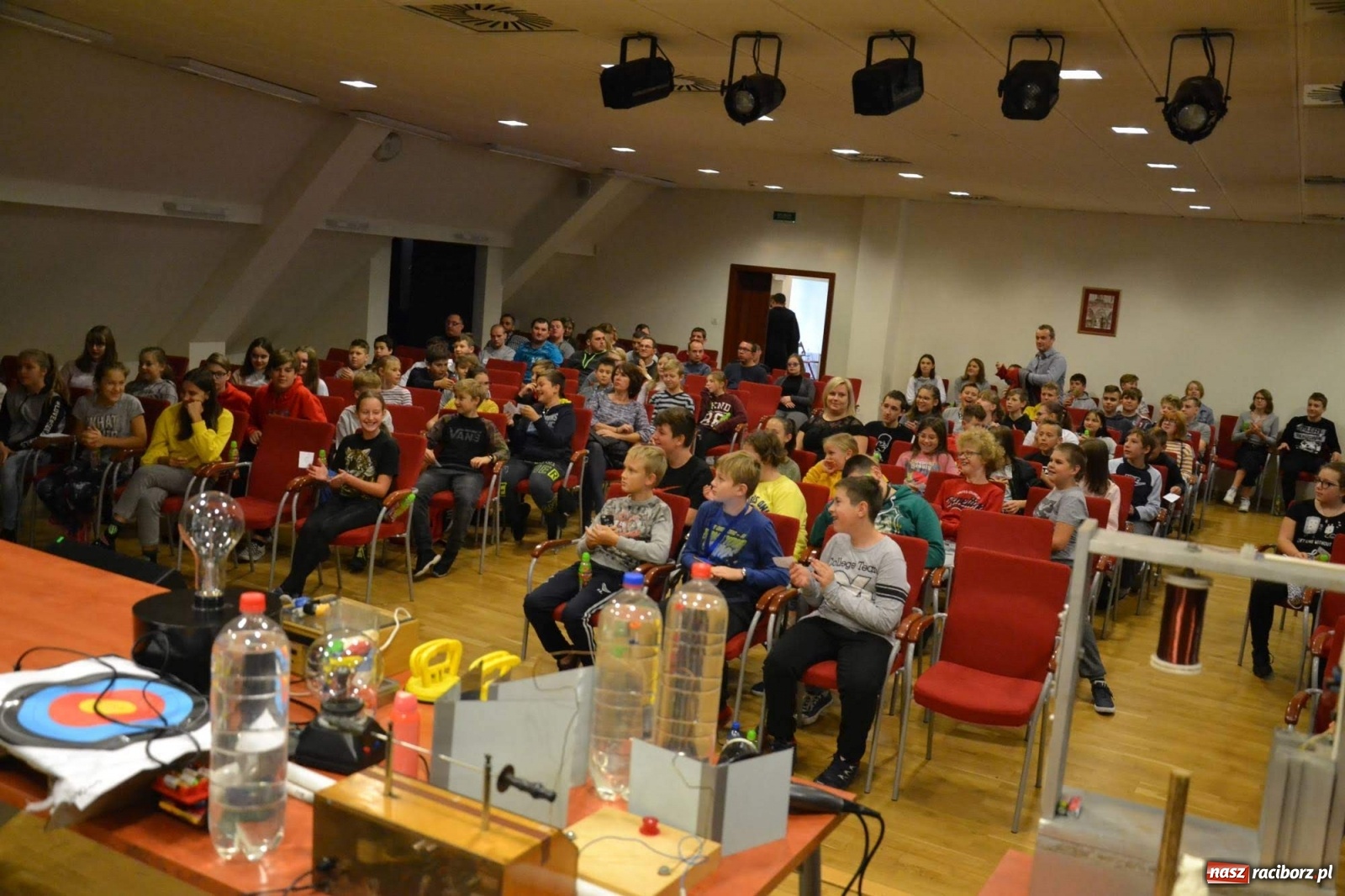 Zdjęcie w galerii na portalu naszraciborz.pl: Na zamku odbył się Festiwal Nauki 2019  wiadomości z regionu