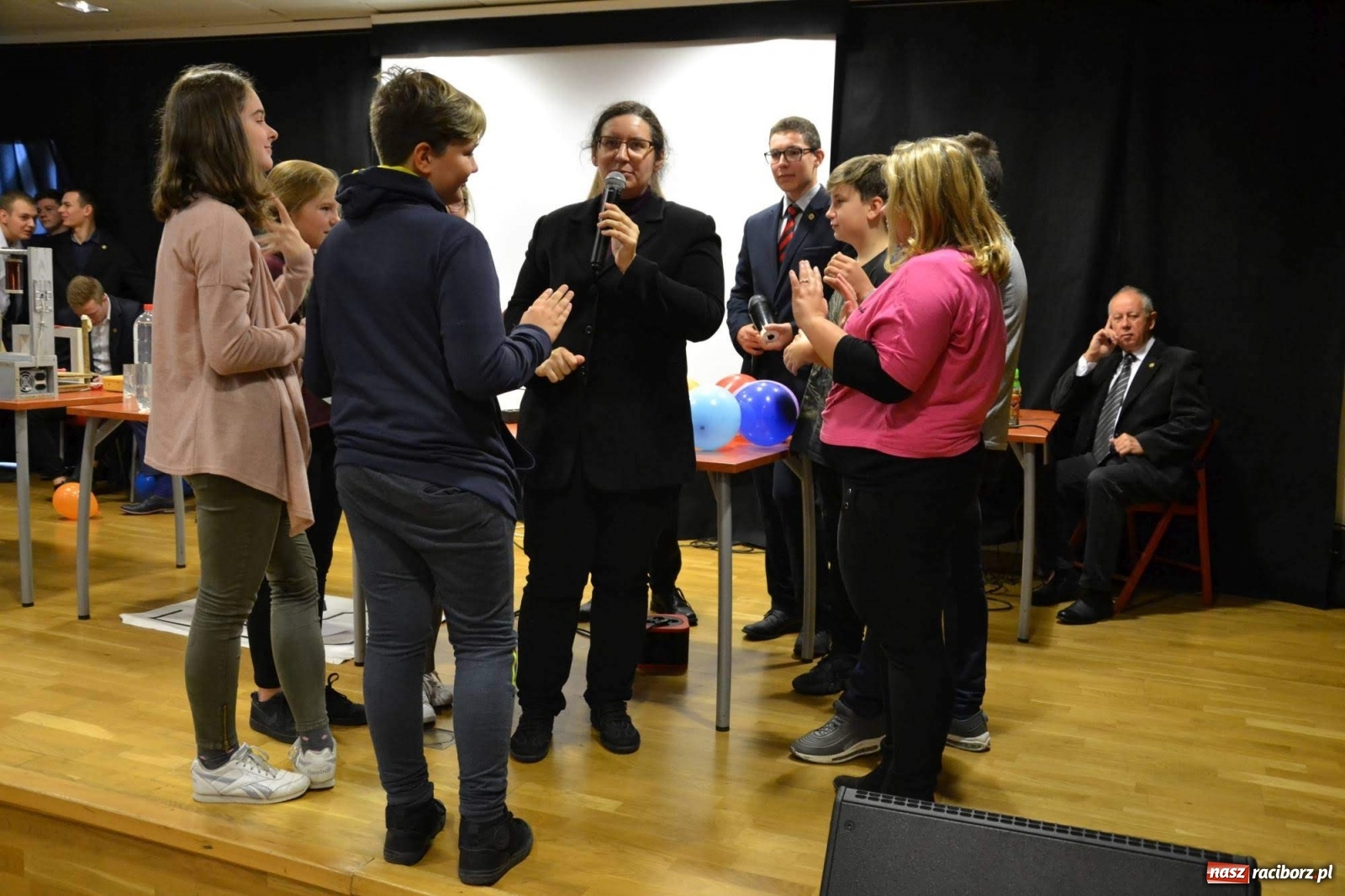 Zdjęcie w galerii na portalu naszraciborz.pl: Na zamku odbył się Festiwal Nauki 2019  wiadomości z regionu