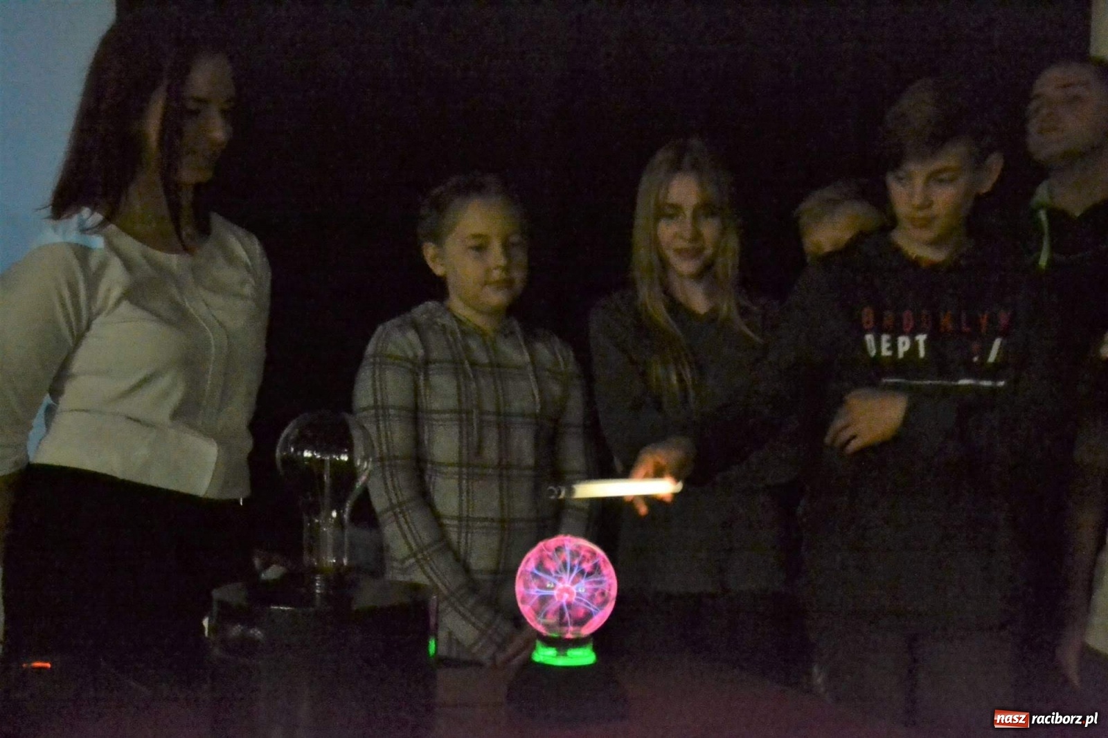 Zdjęcie w galerii na portalu naszraciborz.pl: Na zamku odbył się Festiwal Nauki 2019  wiadomości z regionu