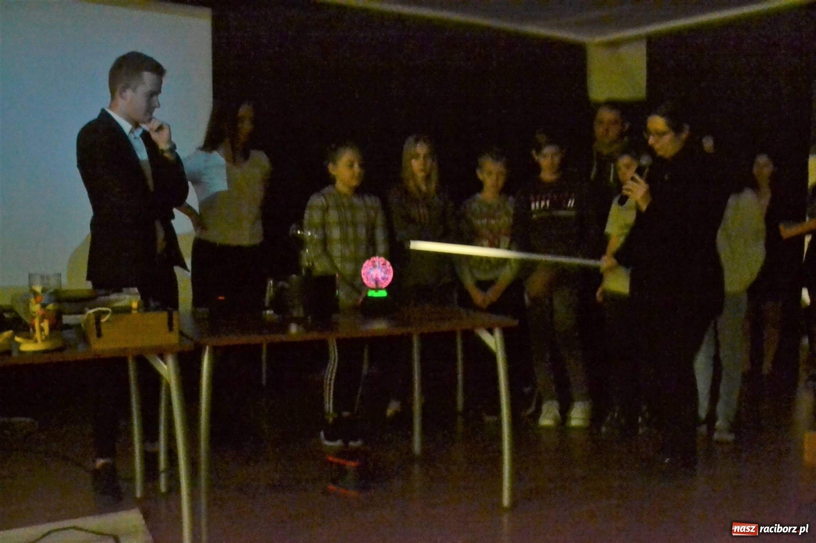 Zdjęcie w galerii na portalu naszraciborz.pl: Na zamku odbył się Festiwal Nauki 2019  wiadomości z regionu