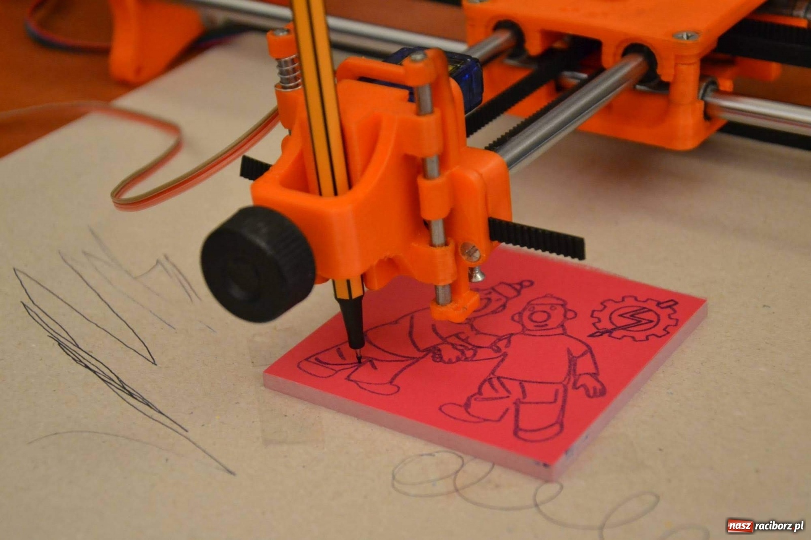 Zdjęcie w galerii na portalu naszraciborz.pl: Na zamku odbył się Festiwal Nauki 2019  wiadomości z regionu