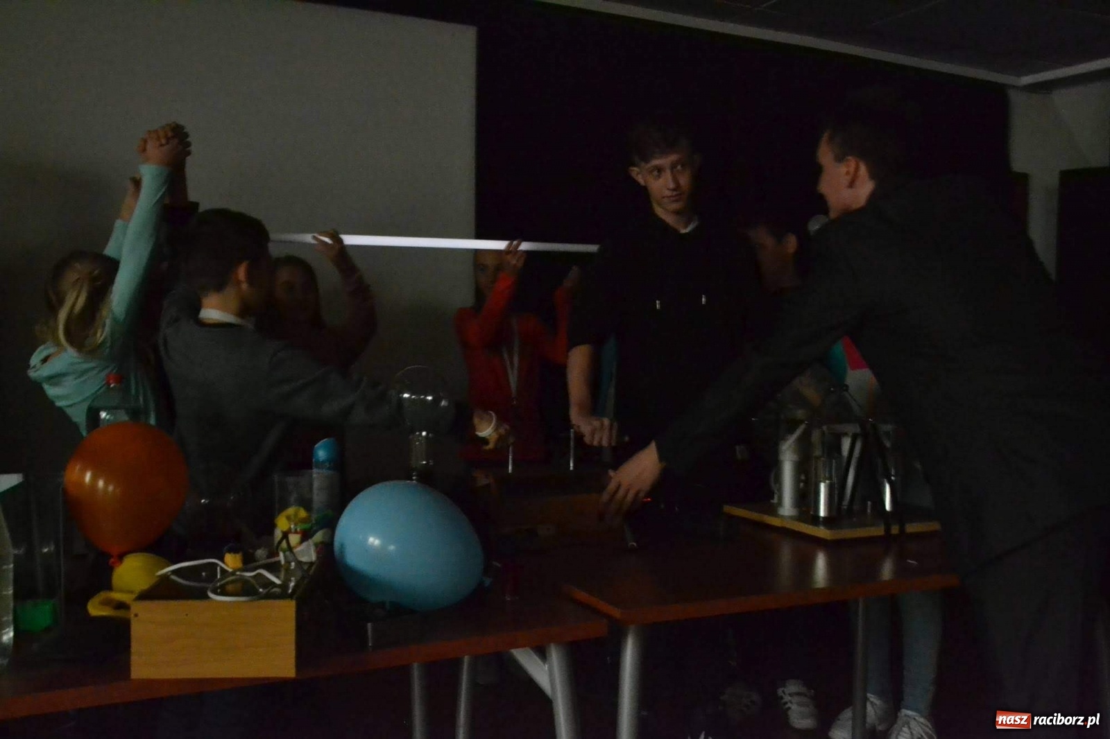 Zdjęcie w galerii na portalu naszraciborz.pl: Na zamku odbył się Festiwal Nauki 2019  wiadomości z regionu