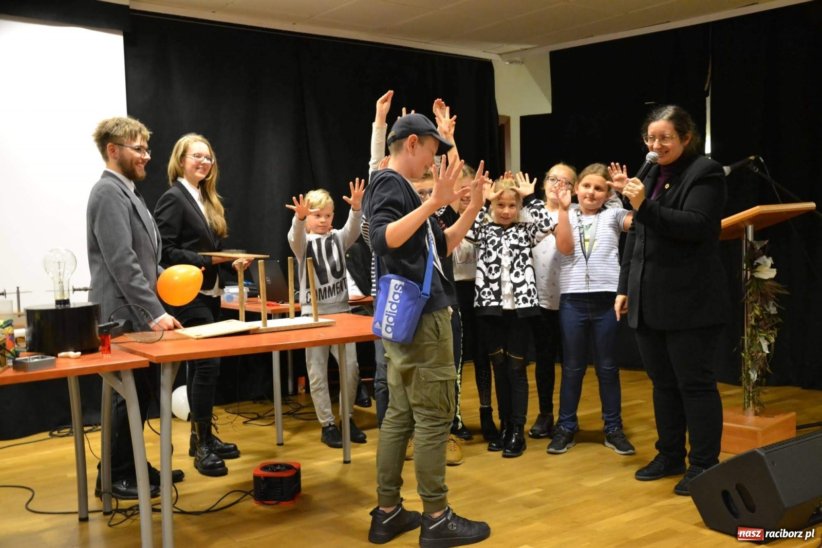 Zdjęcie w galerii na portalu naszraciborz.pl: Na zamku odbył się Festiwal Nauki 2019  wiadomości z regionu