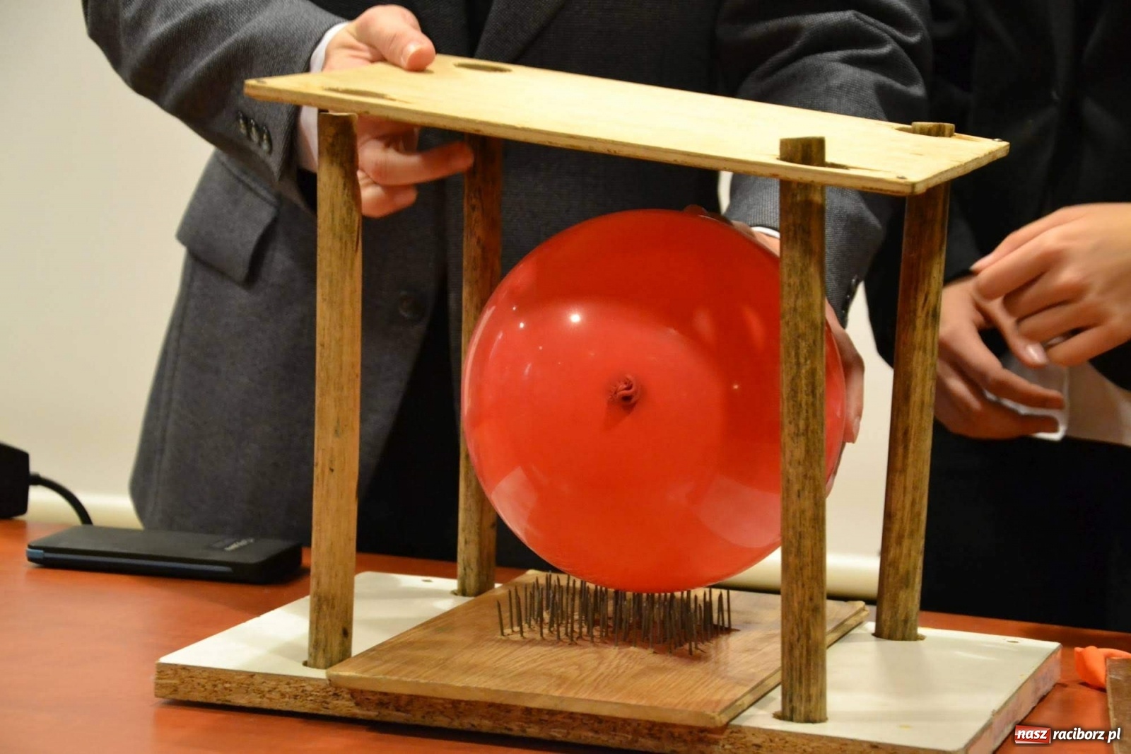 Zdjęcie w galerii na portalu naszraciborz.pl: Na zamku odbył się Festiwal Nauki 2019  wiadomości z regionu