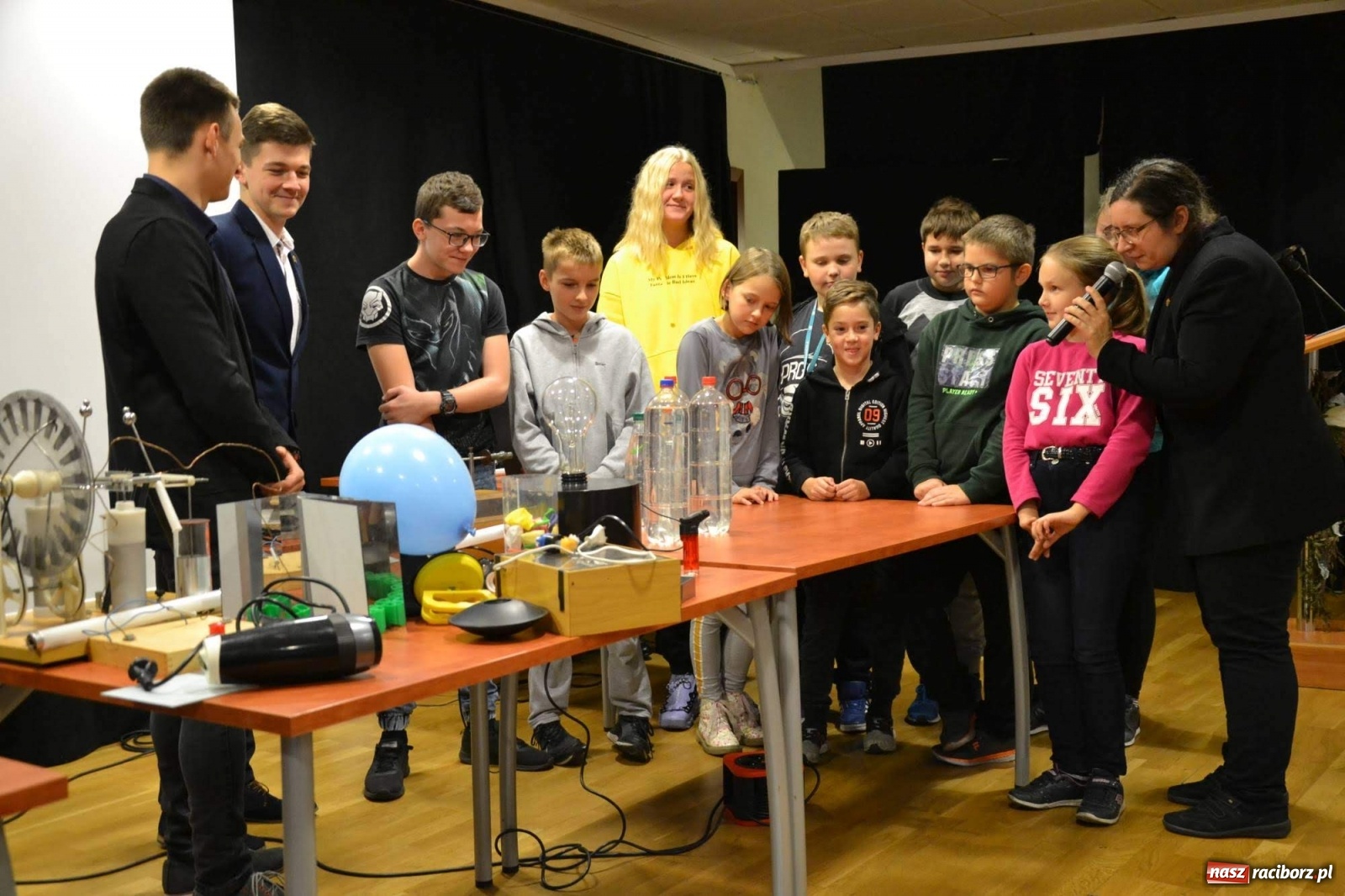 Zdjęcie w galerii na portalu naszraciborz.pl: Na zamku odbył się Festiwal Nauki 2019  wiadomości z regionu