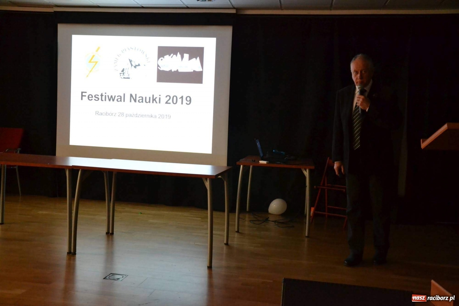 Zdjęcie w galerii na portalu naszraciborz.pl: Na zamku odbył się Festiwal Nauki 2019  wiadomości z regionu