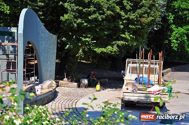 Zdjęcie w galerii na portalu naszraciborz.pl: Muszla koncertowa czynna od niedzieli wiadomości z regionu