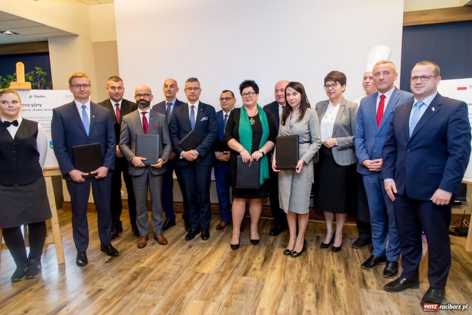 Zdjęcie w galerii na portalu naszraciborz.pl: Śląskie Zawodowcy. Powiat raciborski sygnatariuszem  wiadomości z regionu