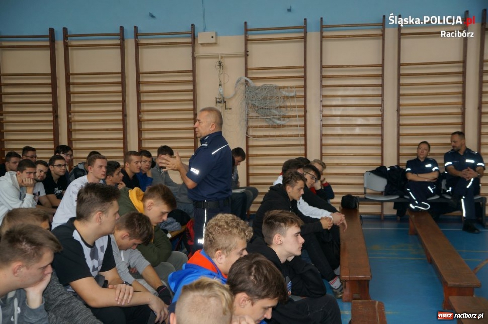 Zdjęcie w galerii na portalu naszraciborz.pl: Policja szuka w Raciborzu chętnych do służby  wiadomości z regionu