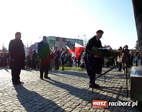 Zdjęcie w galerii na portalu naszraciborz.pl: Słoneczne obchody listopadowego święta wiadomości z regionu