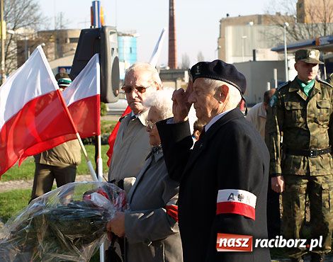 Zdjęcie w galerii na portalu naszraciborz.pl: Słoneczne obchody listopadowego święta wiadomości z regionu