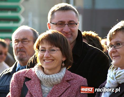 Zdjęcie w galerii na portalu naszraciborz.pl: Słoneczne obchody listopadowego święta wiadomości z regionu