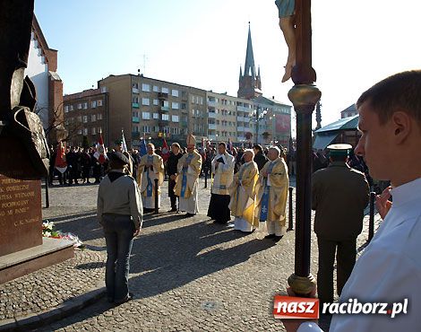 Zdjęcie w galerii na portalu naszraciborz.pl: Słoneczne obchody listopadowego święta wiadomości z regionu