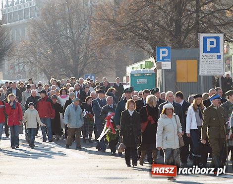 Zdjęcie w galerii na portalu naszraciborz.pl: Słoneczne obchody listopadowego święta wiadomości z regionu