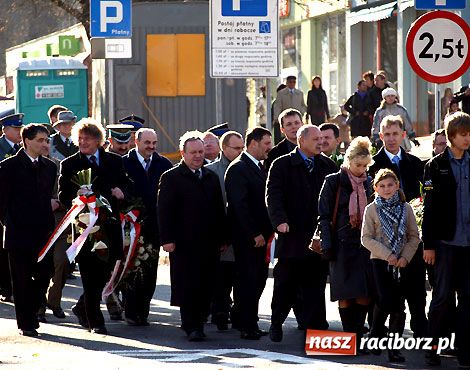 Zdjęcie w galerii na portalu naszraciborz.pl: Słoneczne obchody listopadowego święta wiadomości z regionu