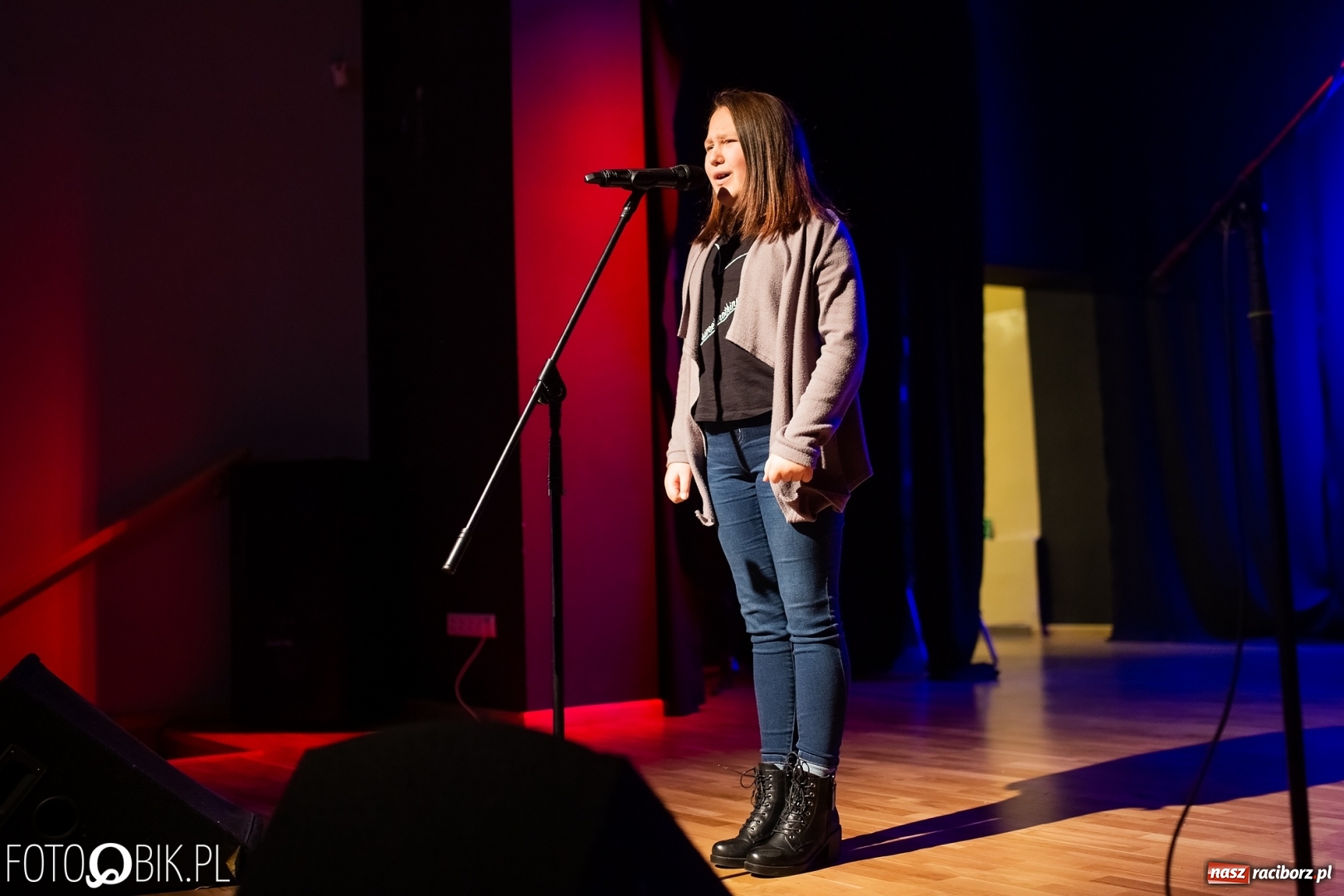 Zdjęcie w galerii na portalu naszraciborz.pl: Koncert laureatów Powiatowego Festiwalu Twórczości Artystycznej wiadomości z regionu