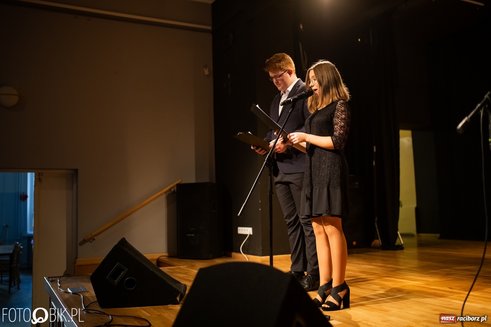 Zdjęcie w galerii na portalu naszraciborz.pl: Koncert laureatów Powiatowego Festiwalu Twórczości Artystycznej wiadomości z regionu