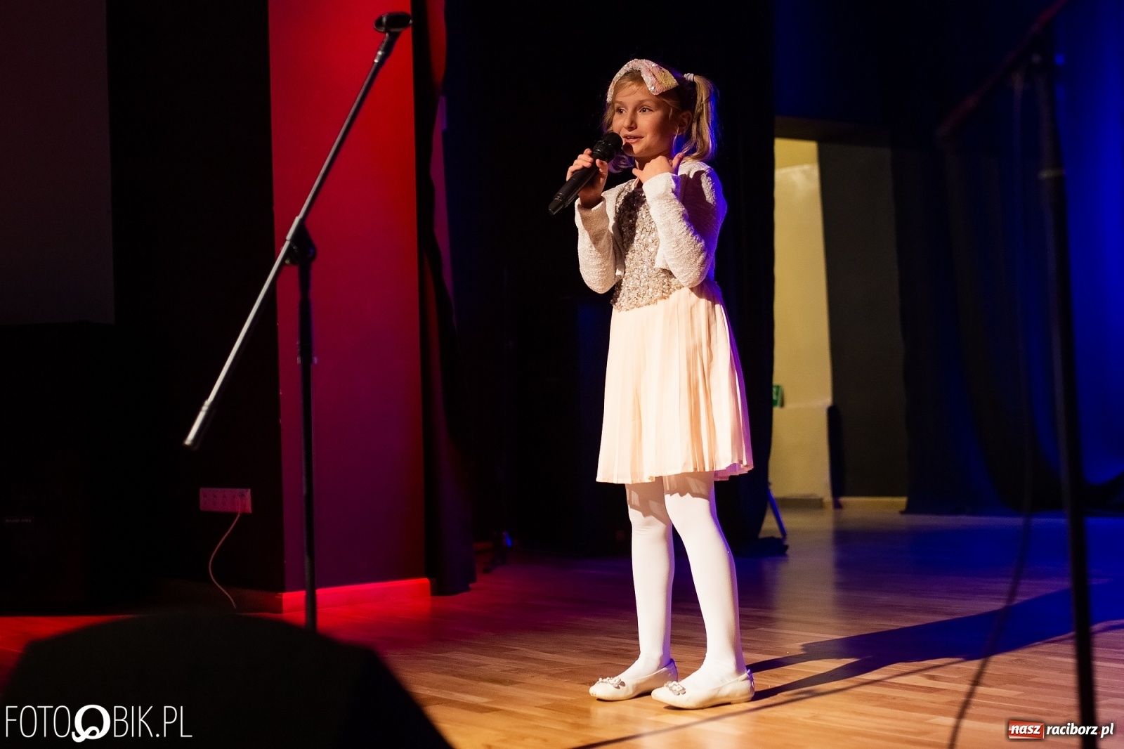 Zdjęcie w galerii na portalu naszraciborz.pl: Koncert laureatów Powiatowego Festiwalu Twórczości Artystycznej wiadomości z regionu