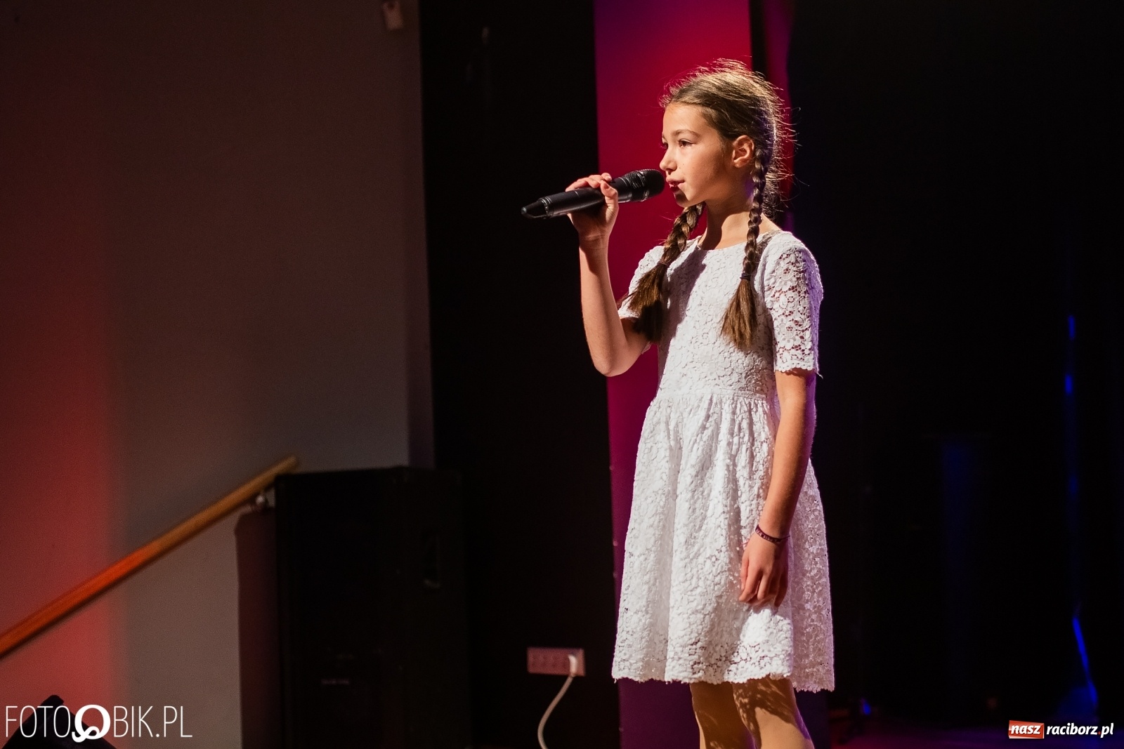 Zdjęcie w galerii na portalu naszraciborz.pl: Koncert laureatów Powiatowego Festiwalu Twórczości Artystycznej wiadomości z regionu