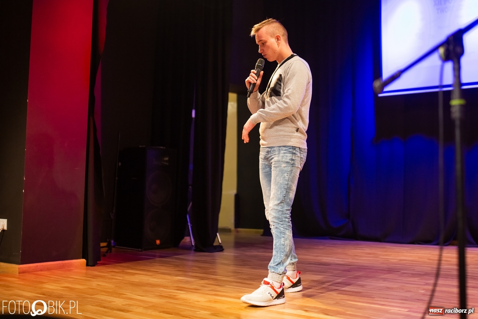 Zdjęcie w galerii na portalu naszraciborz.pl: Koncert laureatów Powiatowego Festiwalu Twórczości Artystycznej wiadomości z regionu