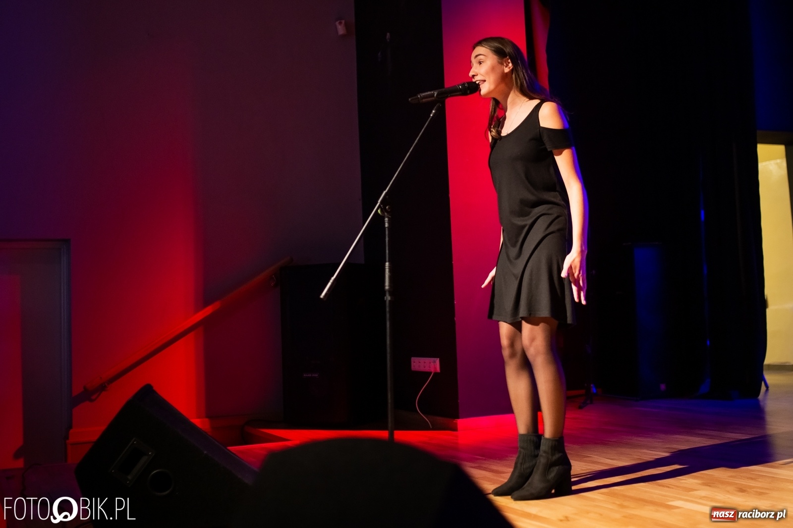 Zdjęcie w galerii na portalu naszraciborz.pl: Koncert laureatów Powiatowego Festiwalu Twórczości Artystycznej wiadomości z regionu