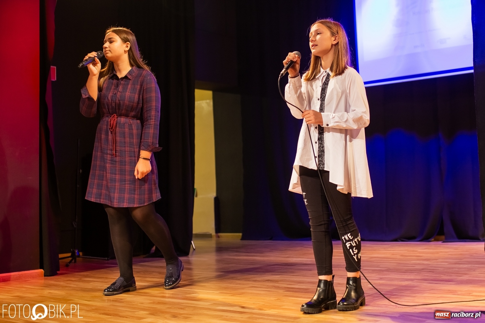 Zdjęcie w galerii na portalu naszraciborz.pl: Koncert laureatów Powiatowego Festiwalu Twórczości Artystycznej wiadomości z regionu