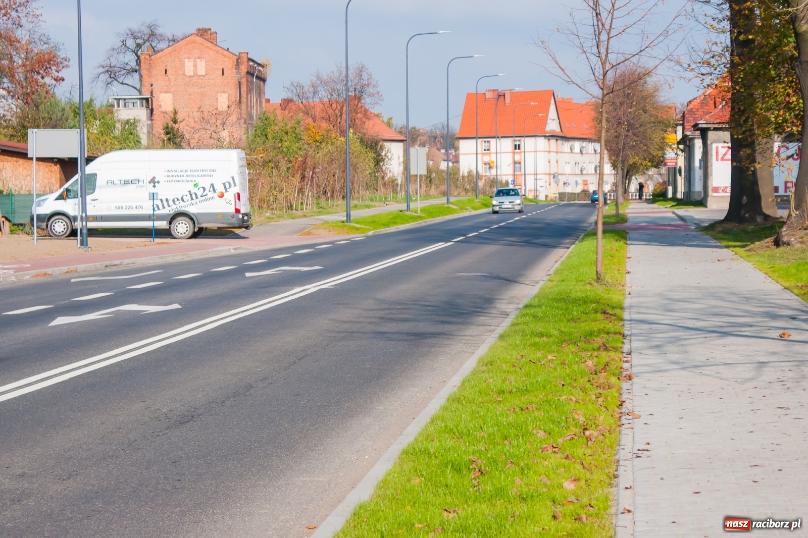 Zdjęcie w galerii na portalu naszraciborz.pl: Łąkowa-Kościuszki oficjalnie otwarta. Będzie dalszy etap do wiaduktu na Kolejowej [FOTO] wiadomości z regionu