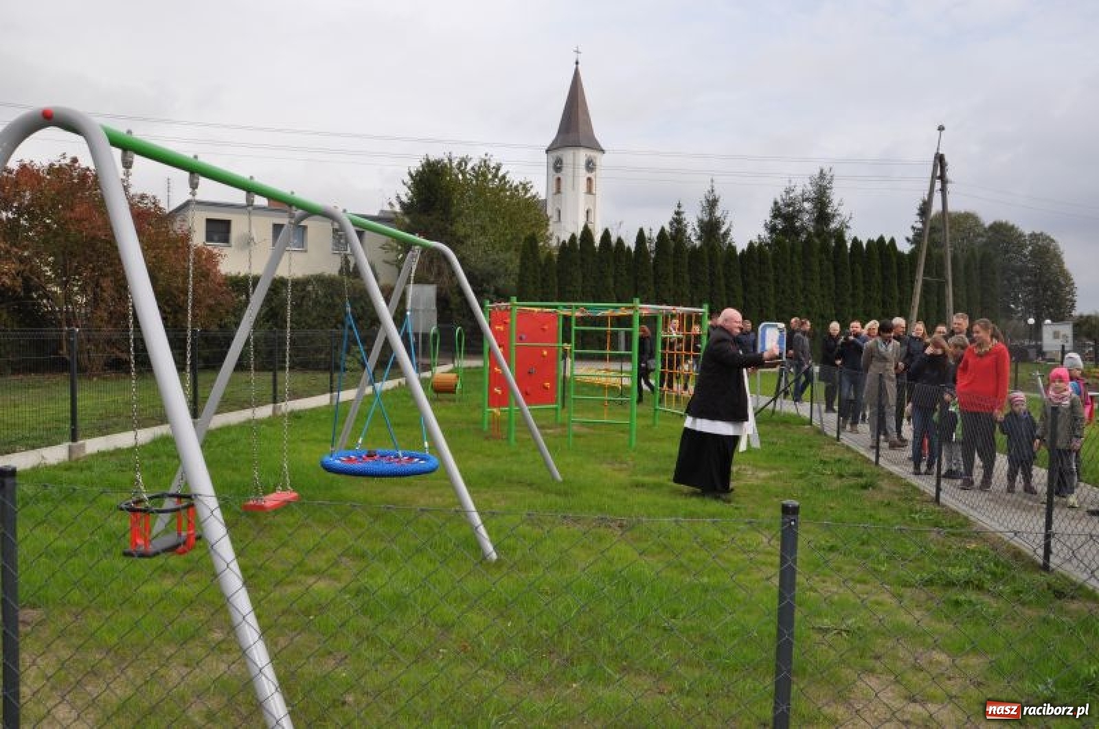 Zdjęcie w galerii na portalu naszraciborz.pl: Turze ma swój rodzinny park rozrywki wiadomości z regionu