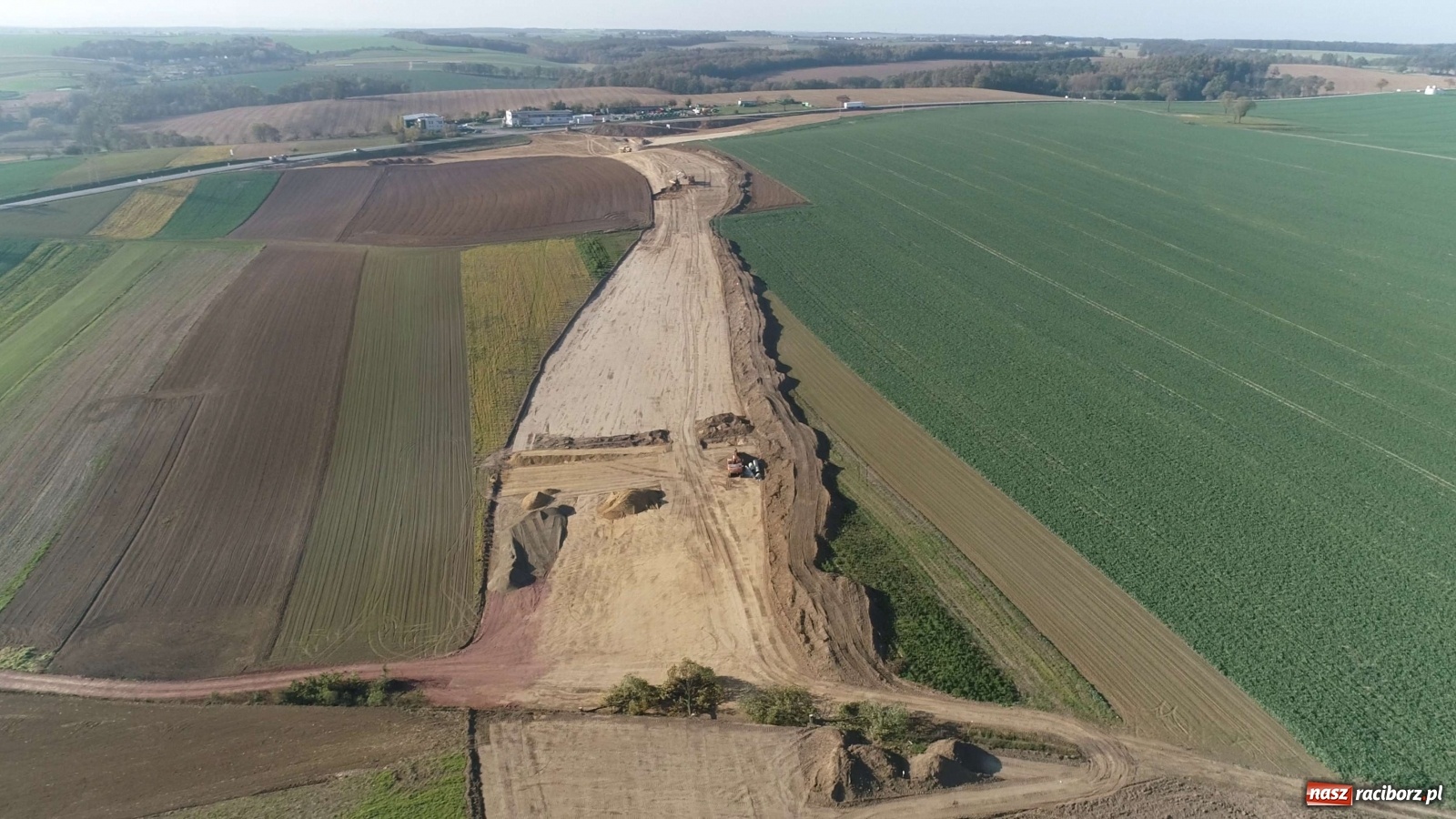 Zdjęcie w galerii na portalu naszraciborz.pl: Szybkie tempo budowy wschodniej obwodnicy Raciborza [HARMONOGRAM ROBÓT]  wiadomości z regionu