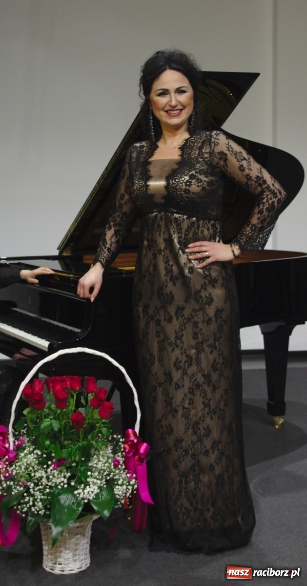 Zdjęcie w galerii na portalu naszraciborz.pl: Klasyka z humorem. Wielka Gala Sylwestrowa w RCK wiadomości z regionu