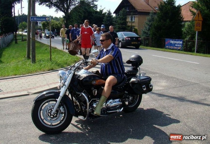 Zdjęcie w galerii na portalu naszraciborz.pl: Walka o kalosze wójta wiadomości z regionu