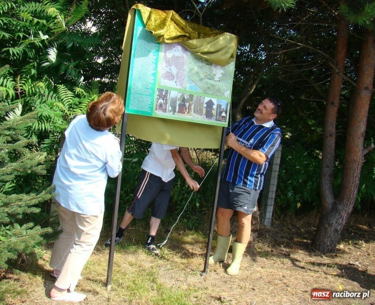 Zdjęcie w galerii na portalu naszraciborz.pl: Walka o kalosze wójta wiadomości z regionu