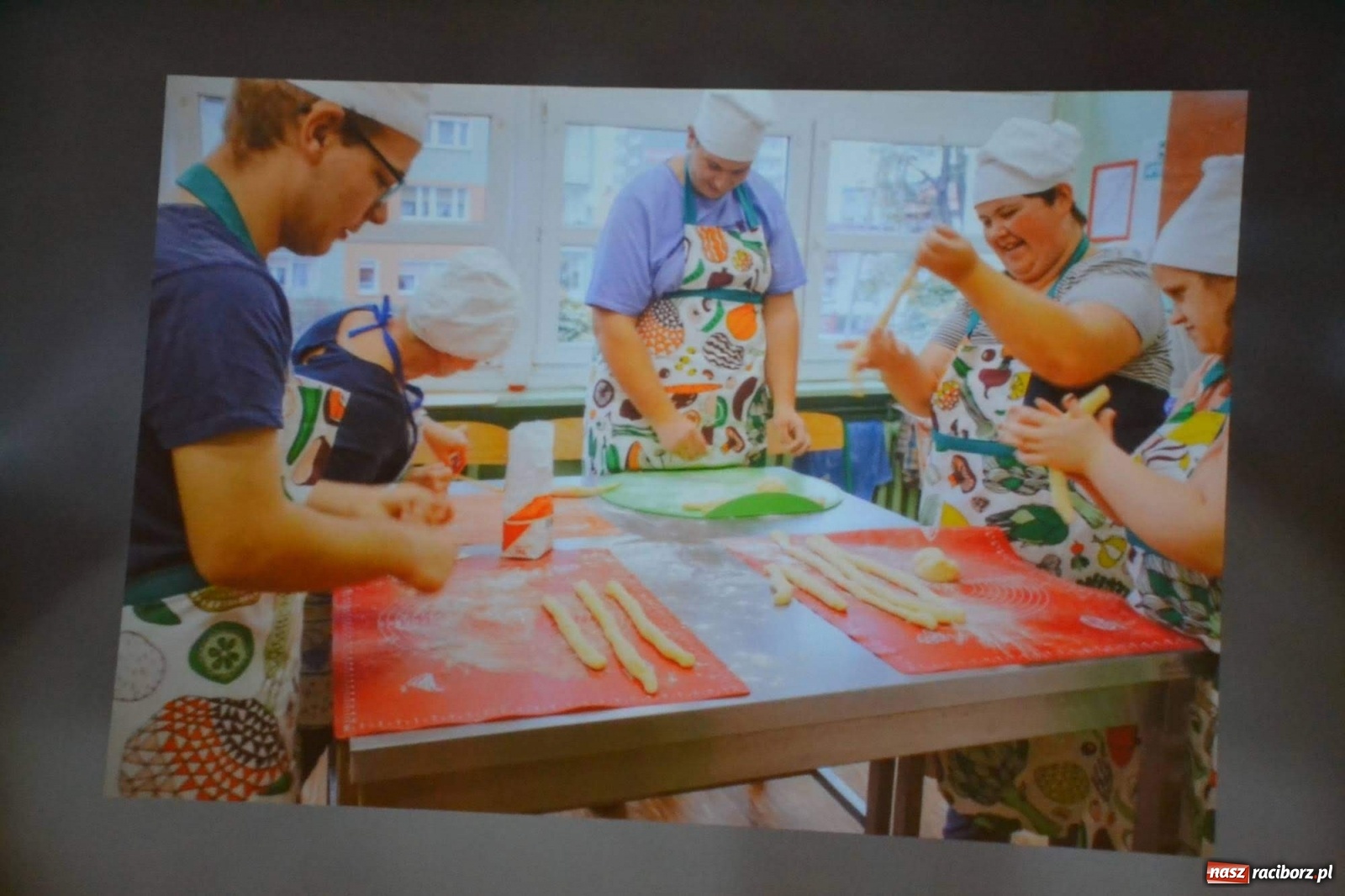 Zdjęcie w galerii na portalu naszraciborz.pl: Szkoła specjalna z Raciborza świętuje 70. urodziny wiadomości z regionu