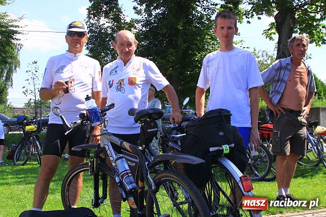 Zdjęcie w galerii na portalu naszraciborz.pl: Na rowerach promowali trzeźwość wiadomości z regionu