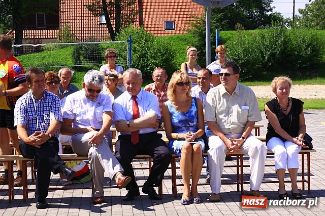 Zdjęcie w galerii na portalu naszraciborz.pl: Na rowerach promowali trzeźwość wiadomości z regionu