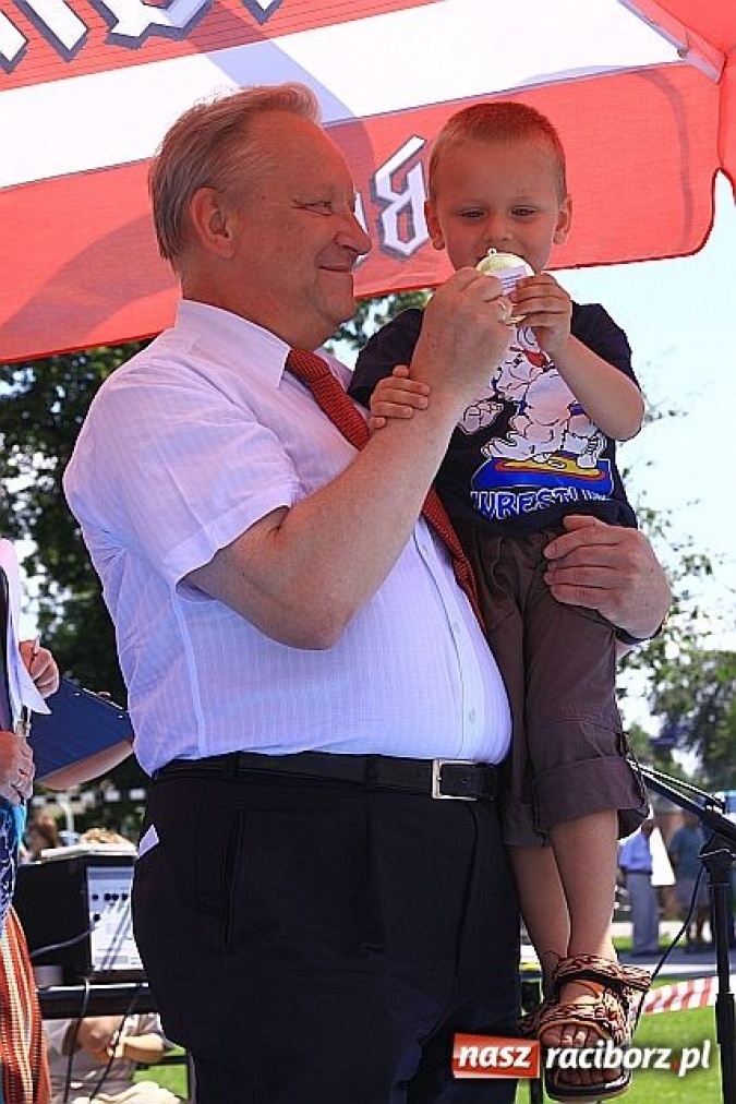 Zdjęcie w galerii na portalu naszraciborz.pl: Na rowerach promowali trzeźwość wiadomości z regionu