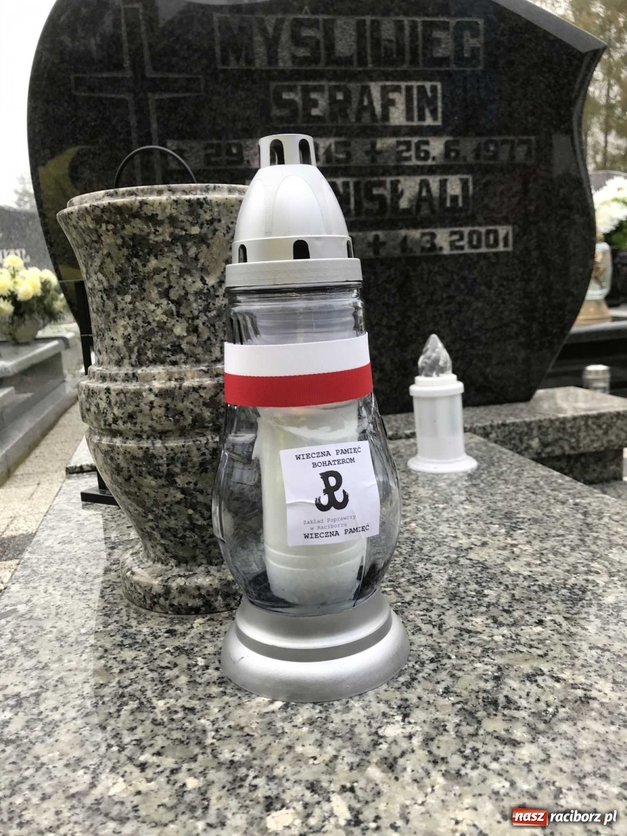 Zdjęcie w galerii na portalu naszraciborz.pl: Walcząc myśleli o Tobie. Żyjąc pamiętaj o nich! Polscy bohaterowie na naszych cmentarzach wiadomości z regionu