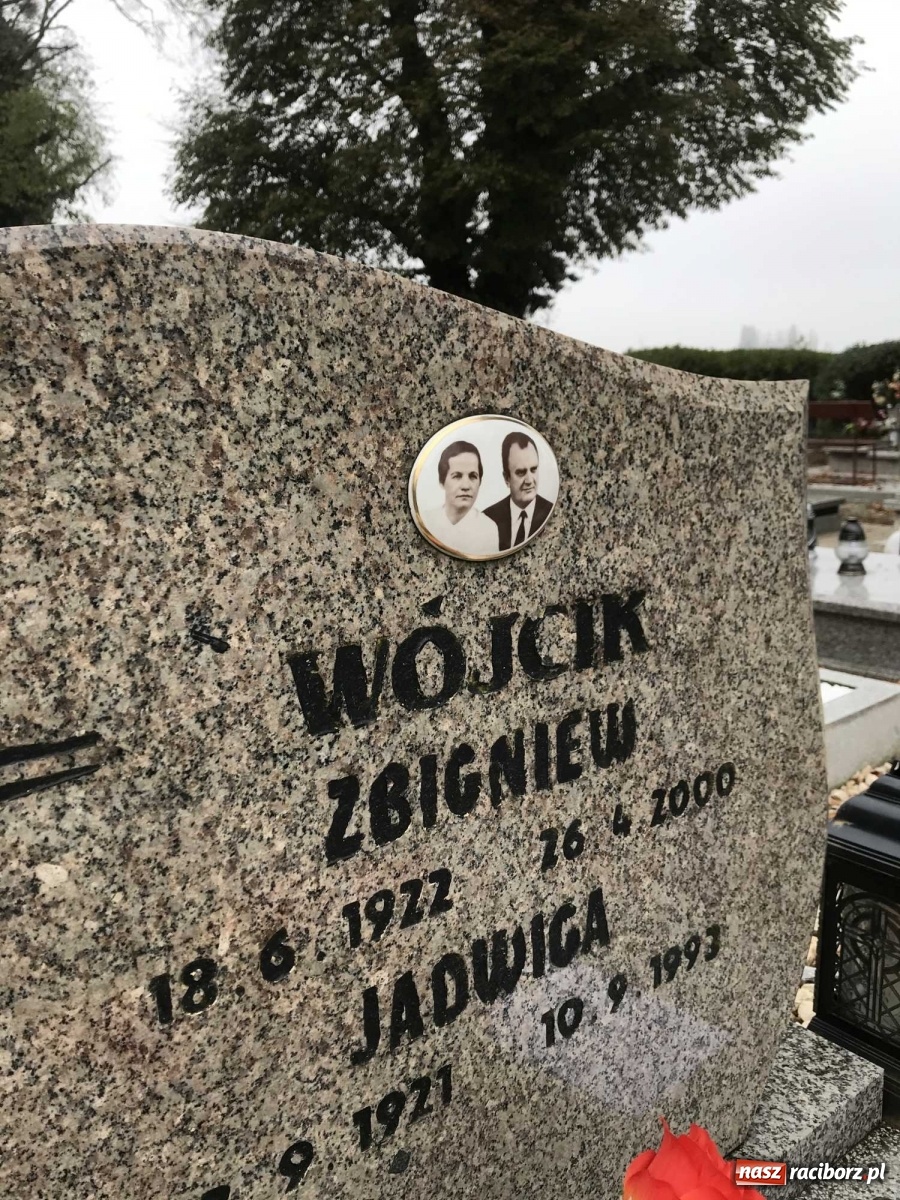 Zdjęcie w galerii na portalu naszraciborz.pl: Walcząc myśleli o Tobie. Żyjąc pamiętaj o nich! Polscy bohaterowie na naszych cmentarzach wiadomości z regionu