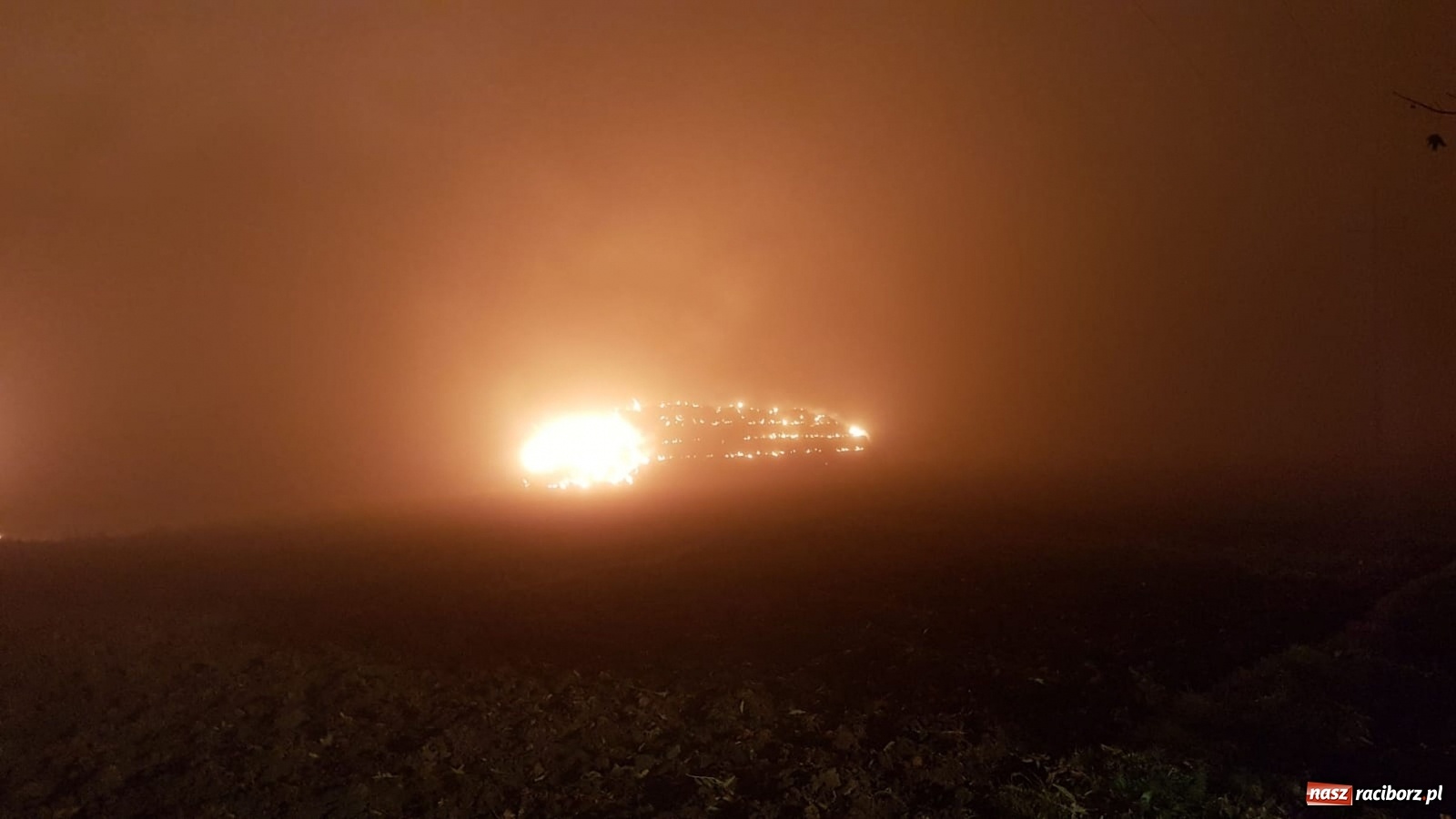 Zdjęcie w galerii na portalu naszraciborz.pl: Raport 998. 50 tys. złotych strat po pożarze w Owsiszczach wiadomości z regionu