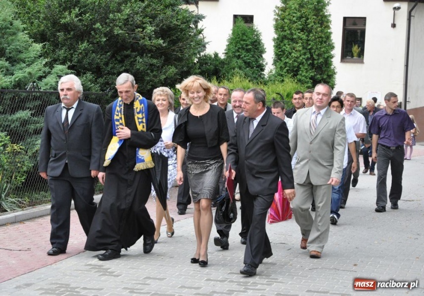 Zdjęcie w galerii na portalu naszraciborz.pl: Proboszcz wierny swojej drużynie wiadomości z regionu