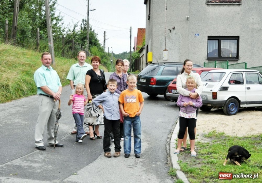 Zdjęcie w galerii na portalu naszraciborz.pl: Proboszcz wierny swojej drużynie wiadomości z regionu