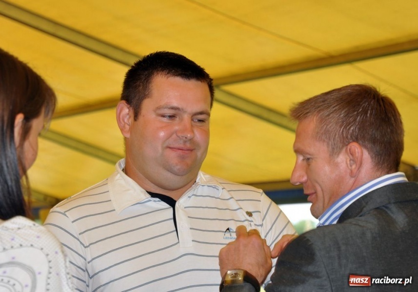 Zdjęcie w galerii na portalu naszraciborz.pl: Proboszcz wierny swojej drużynie wiadomości z regionu