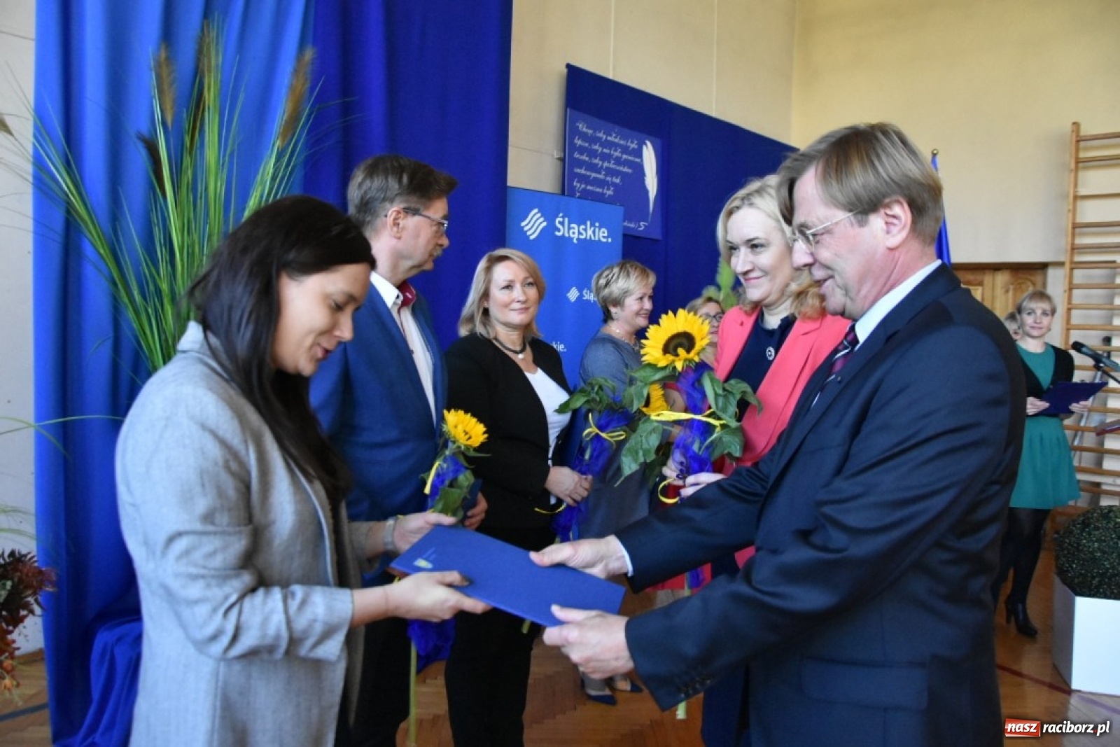 Zdjęcie w galerii na portalu naszraciborz.pl: Sławomir Szwed z nagrodą marszałka  wiadomości z regionu