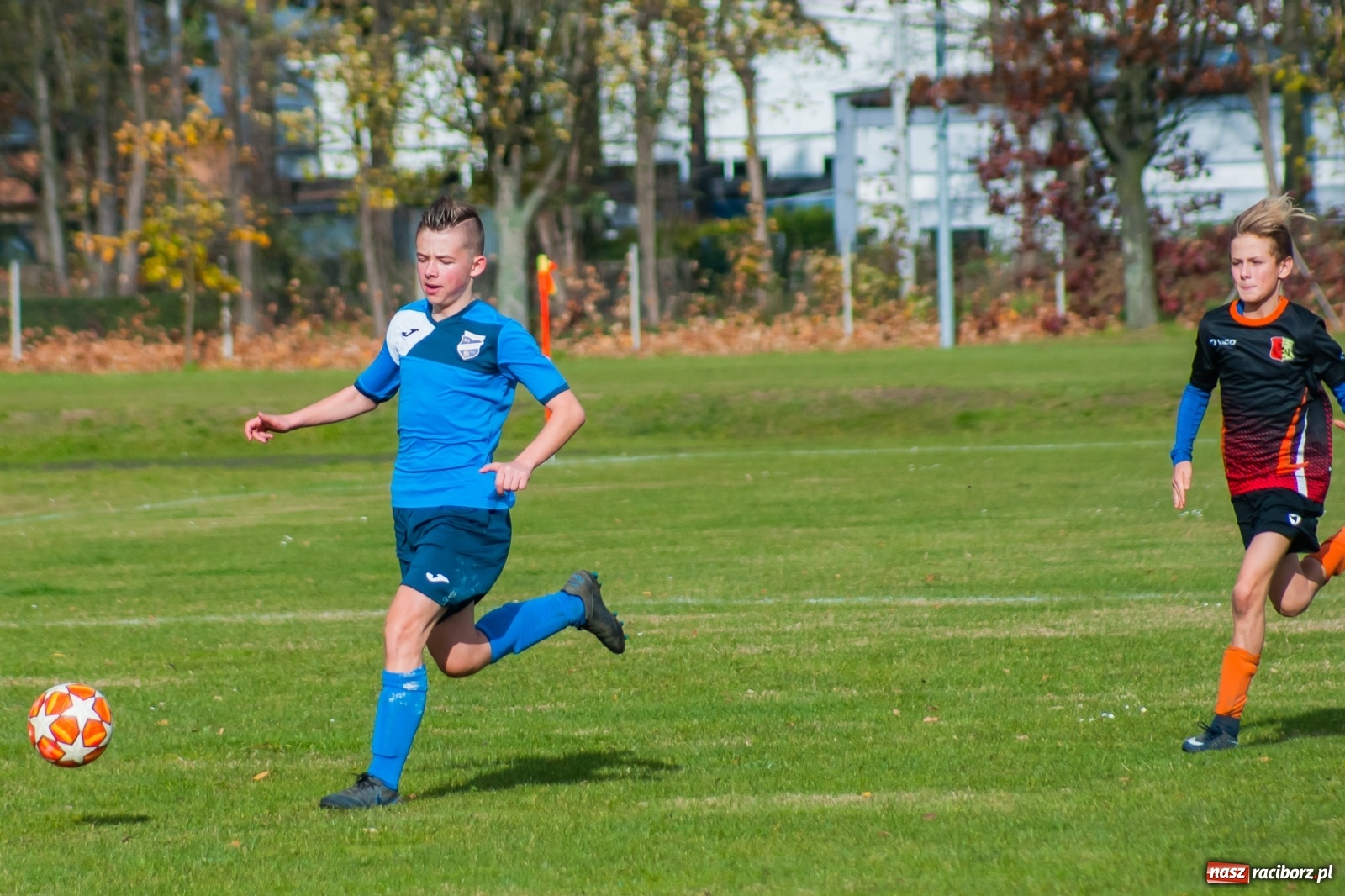 Zdjęcie w galerii na portalu naszraciborz.pl: Trampkarze Unii bezlitośni dla Połomi [FOTO] wiadomości z regionu