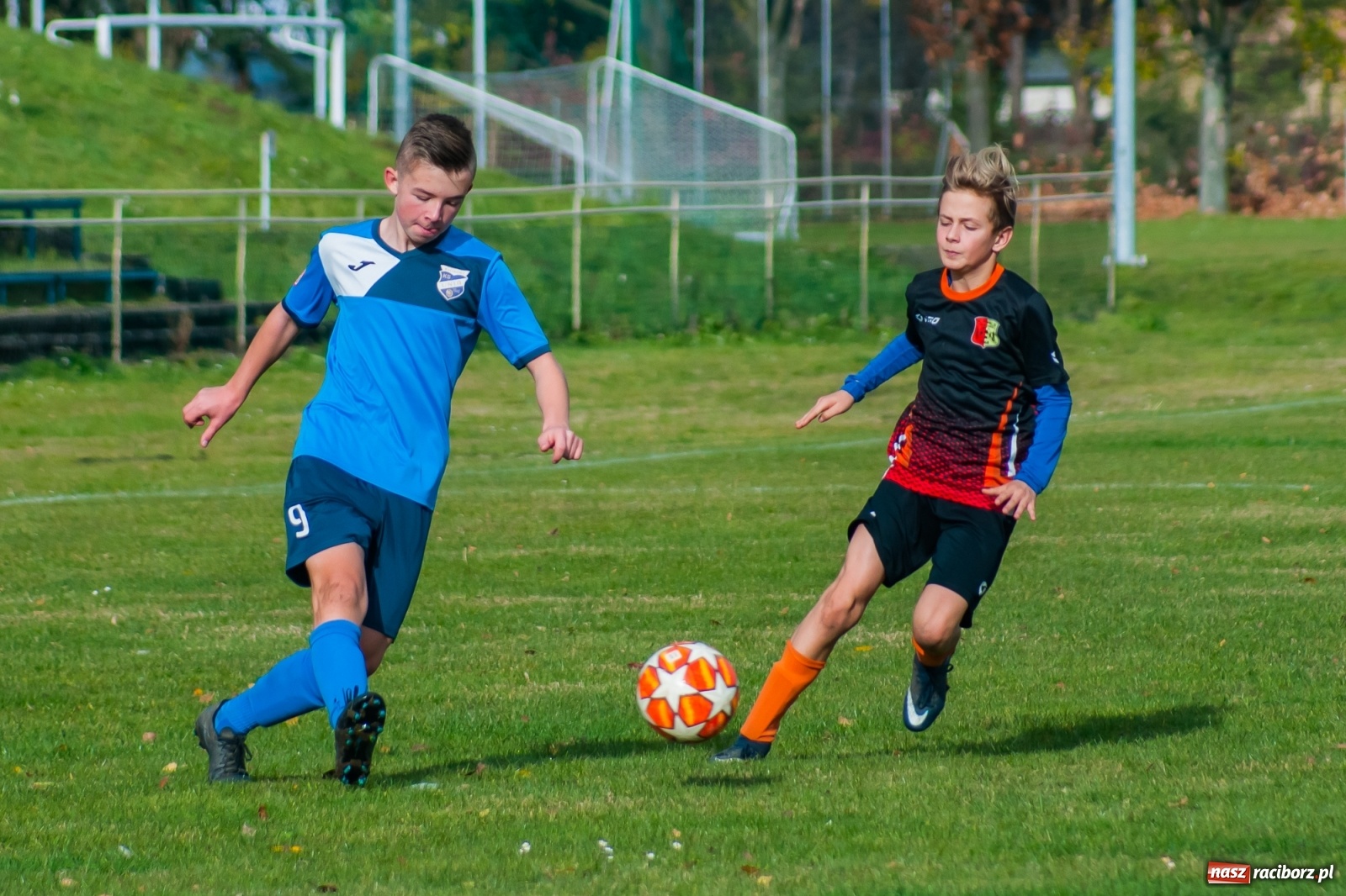 Zdjęcie w galerii na portalu naszraciborz.pl: Trampkarze Unii bezlitośni dla Połomi [FOTO] wiadomości z regionu