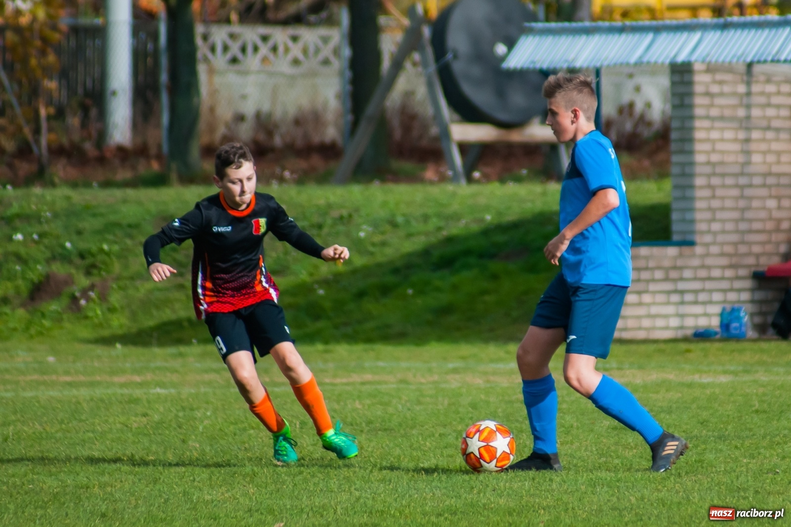 Zdjęcie w galerii na portalu naszraciborz.pl: Trampkarze Unii bezlitośni dla Połomi [FOTO] wiadomości z regionu