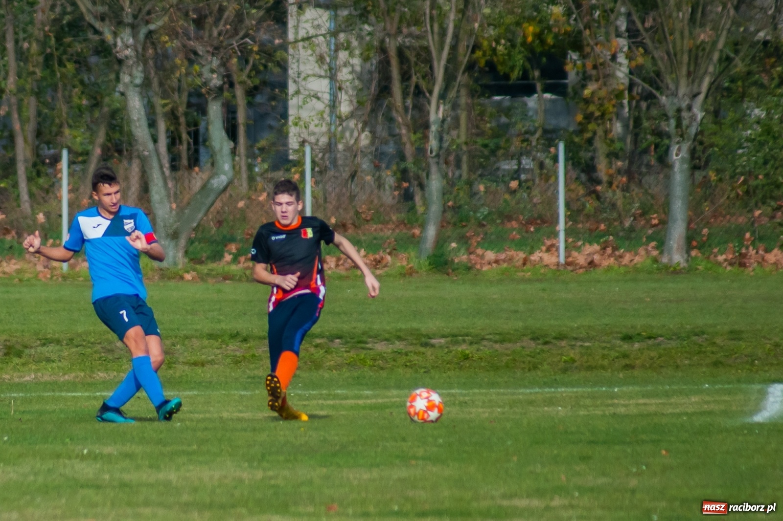 Zdjęcie w galerii na portalu naszraciborz.pl: Trampkarze Unii bezlitośni dla Połomi [FOTO] wiadomości z regionu