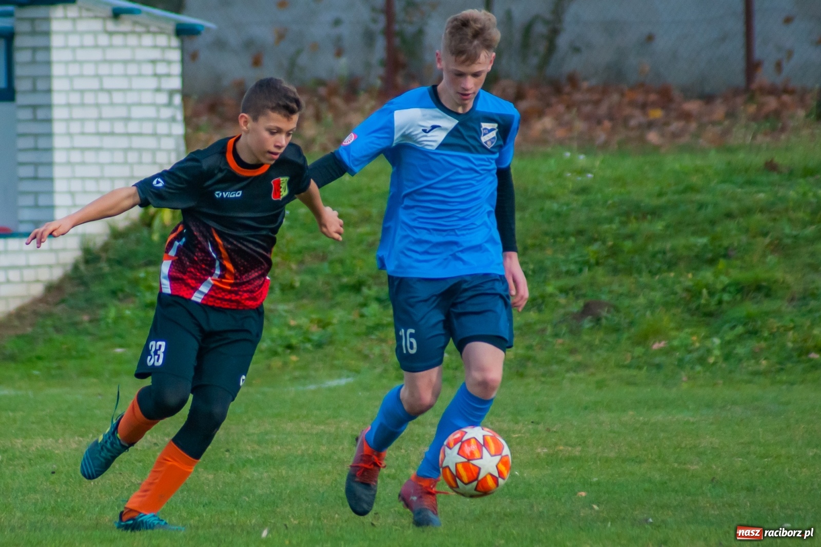 Zdjęcie w galerii na portalu naszraciborz.pl: Trampkarze Unii bezlitośni dla Połomi [FOTO] wiadomości z regionu