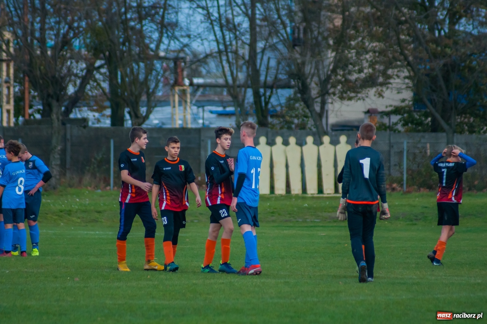 Zdjęcie w galerii na portalu naszraciborz.pl: Trampkarze Unii bezlitośni dla Połomi [FOTO] wiadomości z regionu