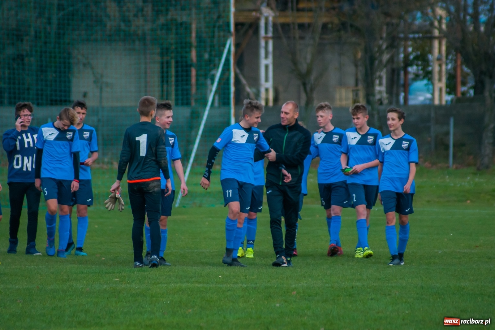 Zdjęcie w galerii na portalu naszraciborz.pl: Trampkarze Unii bezlitośni dla Połomi [FOTO] wiadomości z regionu